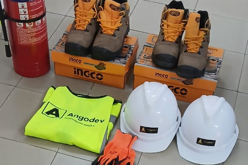 Fornecimento de Bens e Equipamentos